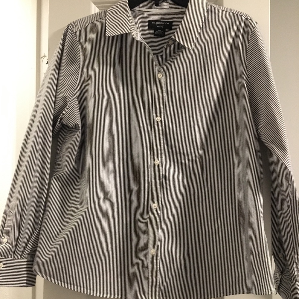 Women’s Petite long sleeve Excellent condition
